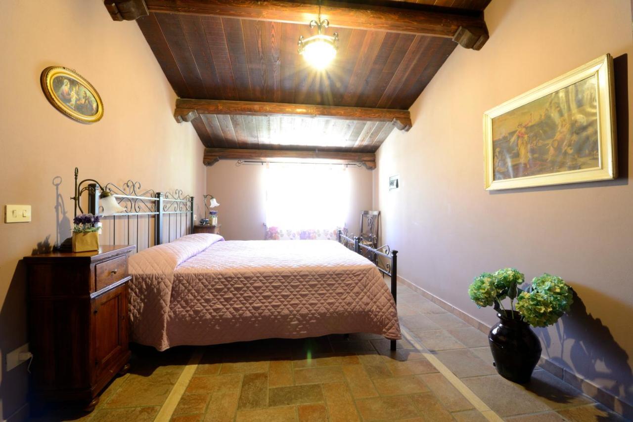 Agriturismo Le Querce Di Assisi Villa Bagian luar foto